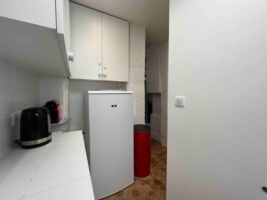 Appartamento Atypical Flat - Place Des Vosges - 4 People Parigi
