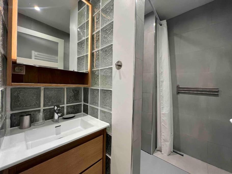 Atypical Flat - Place Des Vosges - 4 People Appartamento *
