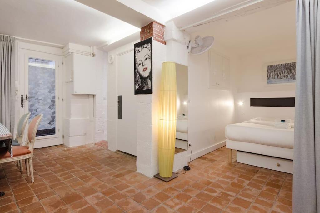 Atypical Flat - Place Des Vosges - 4 People * Parigi