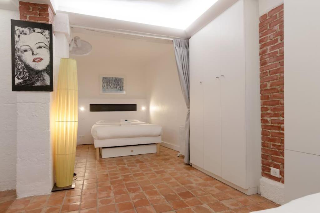 Appartamento Atypical Flat - Place Des Vosges - 4 People Parigi